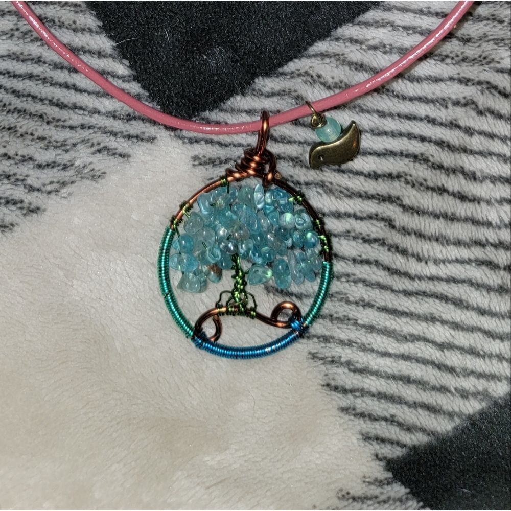 Tree Of Life Woman's Necklace (NEC13) - Picture 3 of 3